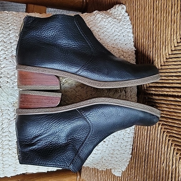 Dansko Black Ankle Boots, size 40EU, 9.5-10 US - Picture 6 of 14